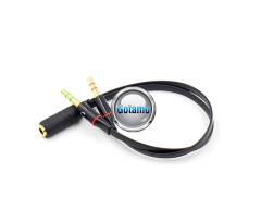 AUX 3.5mm lizdas į 2 AUX 3.5mm laidas jungtis (ausinių ir mikrofono šakotuvas) AUX 3.5mm lizdas į 2 AUX 3.5mm laidas jungtis (ausinių ir mikrofono šakotuvas)