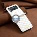 Quilt dėklas Samsung Galaxy Z Flip 5 telefonui baltos spalvos